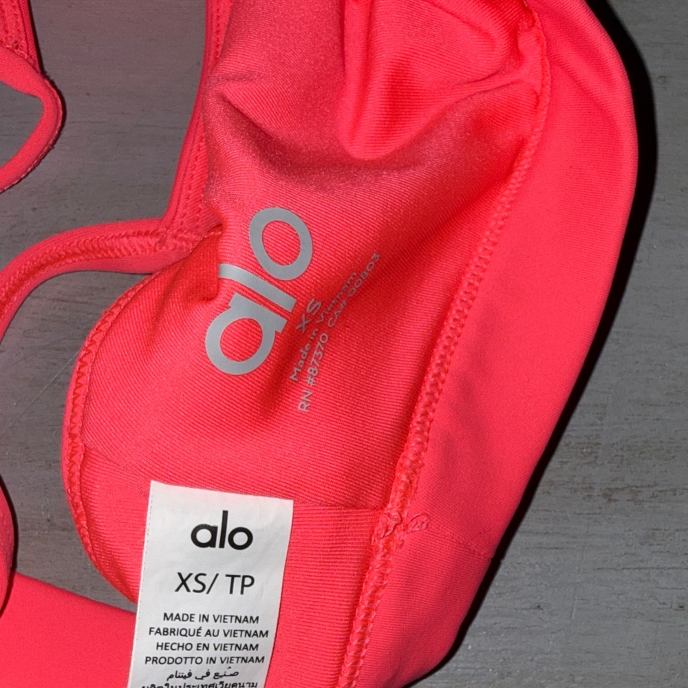 Alo Yoga-Airlift Intrugue Bra-Flourescent Pink Coral - Picture 2 of 4